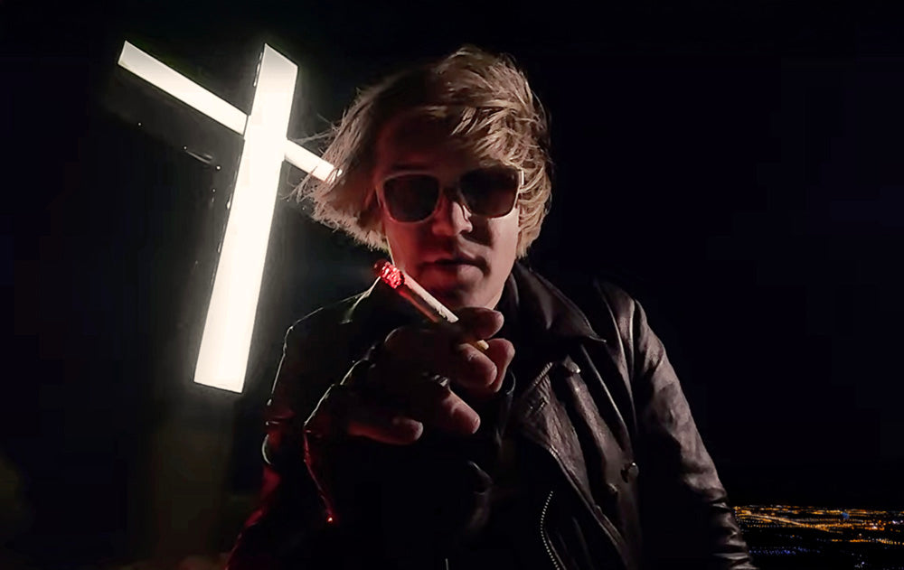 Load video: Waves_On_Waves Music Video